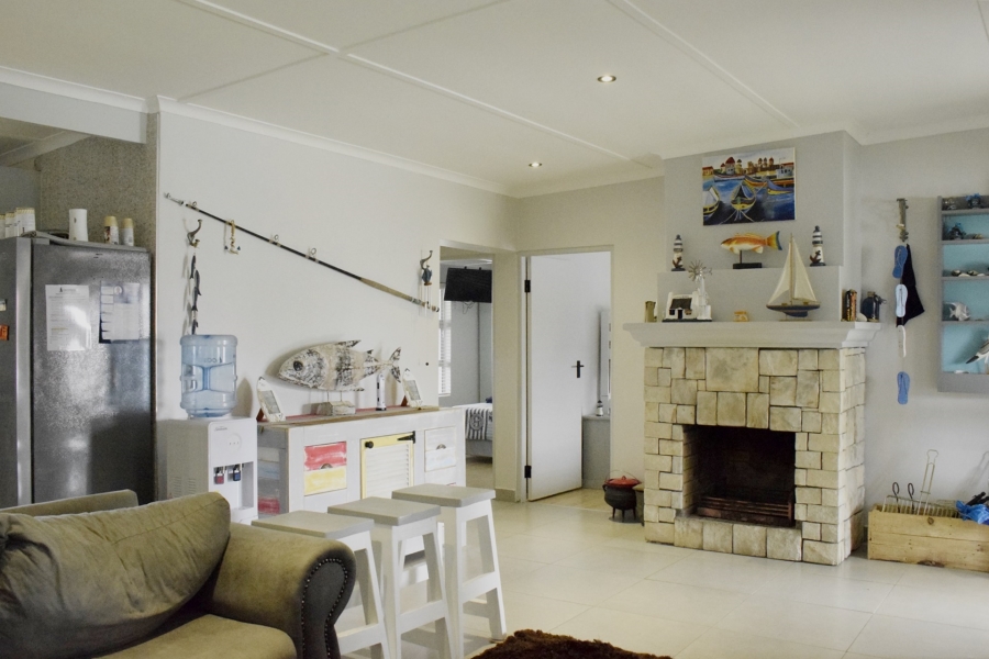 5 Bedroom Property for Sale in Struisbaai Western Cape